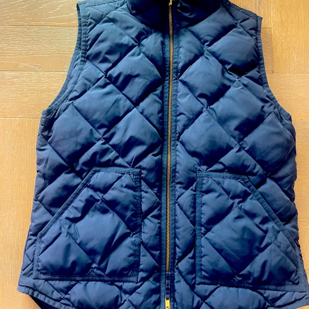 Navy blue vest J Crew size small women’s